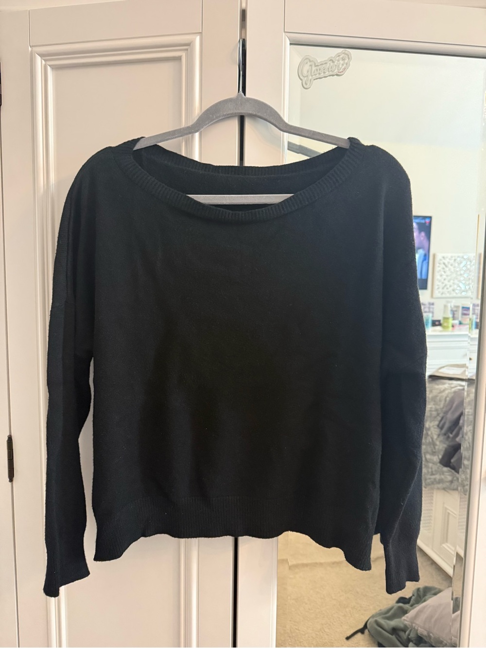 Women's Black Crewneck Lightweight Pullover Sweater